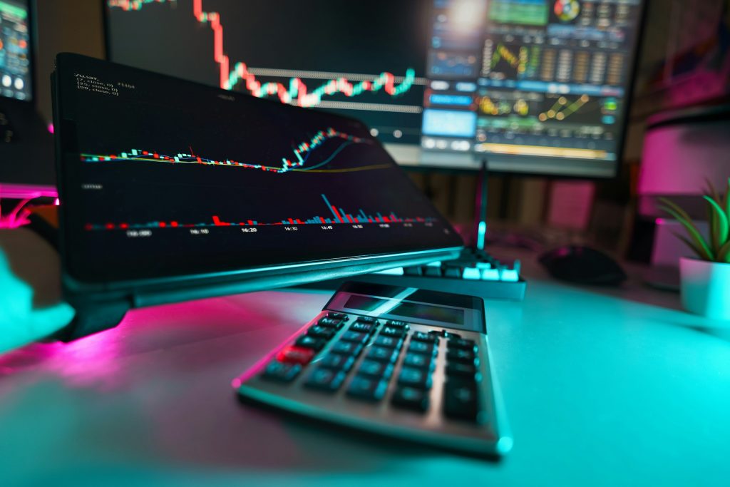jakub-zerdzicki-MPqxFO94AKU-unsplash